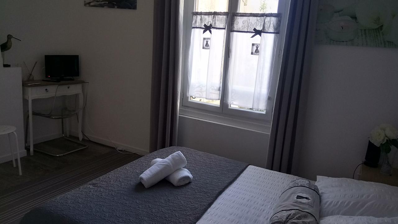 לינה וארוחת בוקר מאני-אן-וקסה Maison De Ville מראה חיצוני תמונה