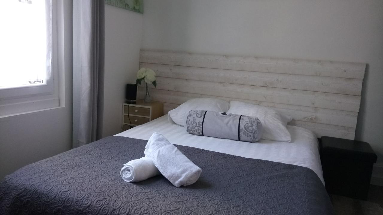 לינה וארוחת בוקר מאני-אן-וקסה Maison De Ville מראה חיצוני תמונה