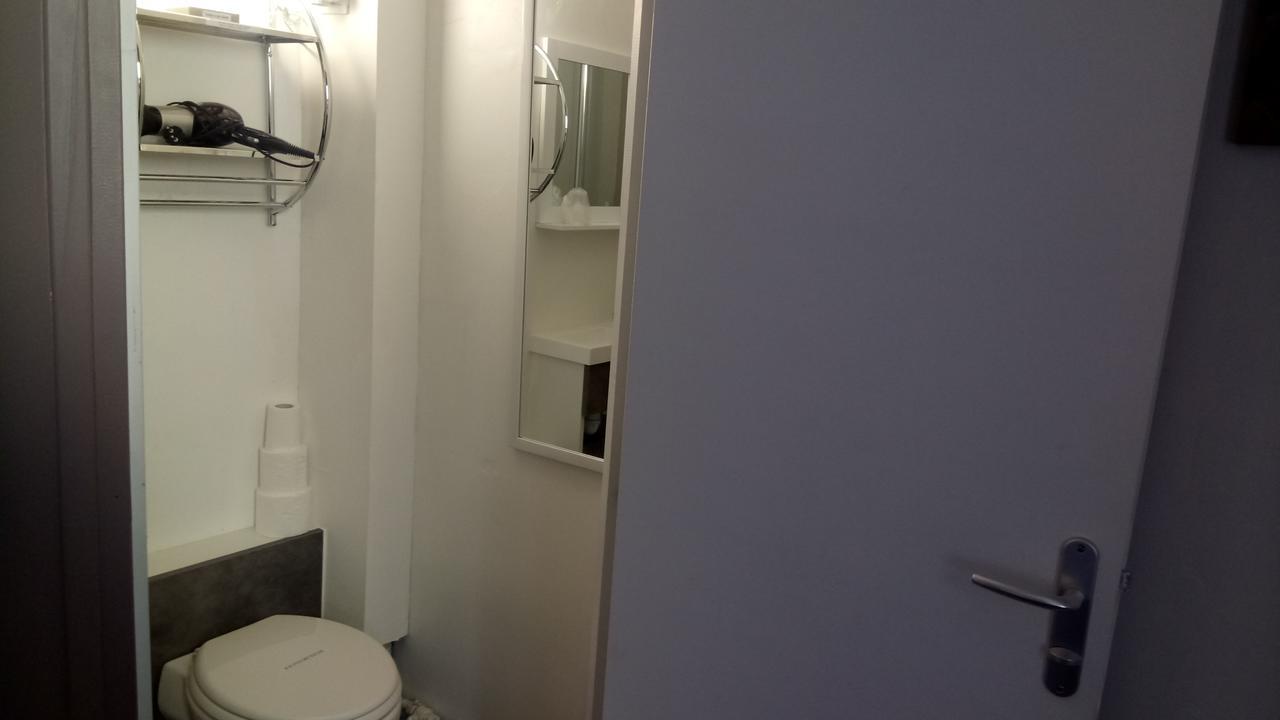 לינה וארוחת בוקר מאני-אן-וקסה Maison De Ville מראה חיצוני תמונה
